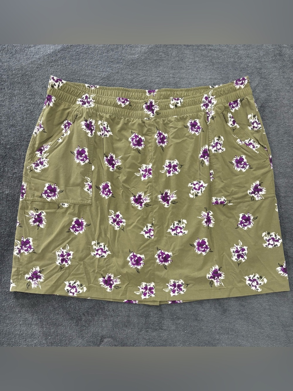 Duluth Trading Floral Skort Green Purple Size XXL Stretch Lightweight Gardening